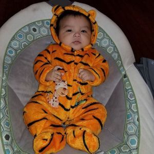 Meet your Posher, Cayetano